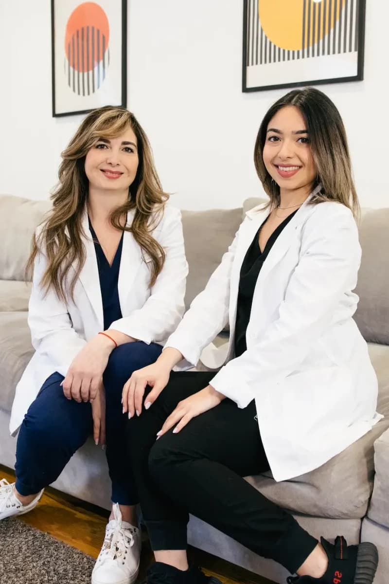 Founders Dr. Rebecca Aminov, PharmD, and Ilana Yagudayev, RPh